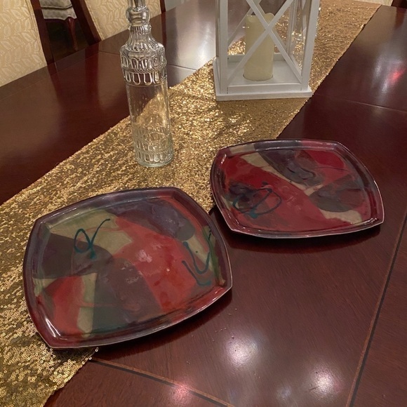 Gorgeous Stoneware Dinner/Serving Plates. Glazed on the Top.Marked on the bottom - Picture 5 of 6